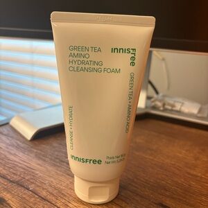 Innisfree Green Tea Amino Hydrating Cleansing Foam – Brand New (5.29 oz)